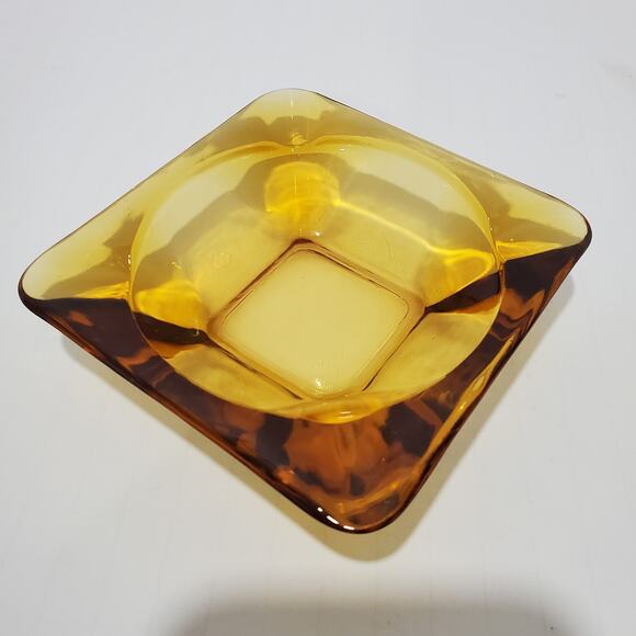 Vtg Amber Gold 4 5/8" Square 4 Cigarette Rest Ashtray MCM by Hazleware G-597 - Picture 9 of 16